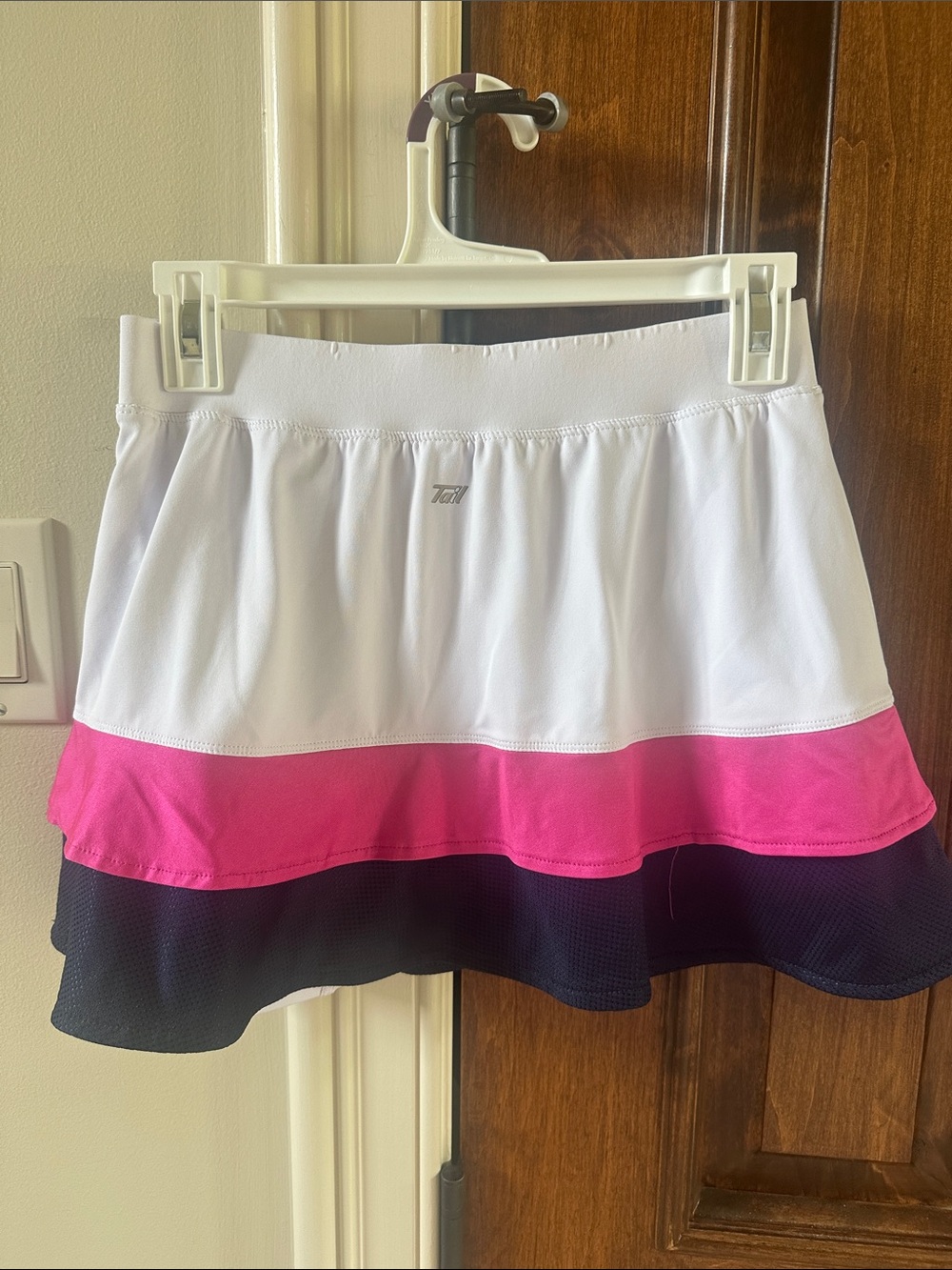 Tail tennis skirt White Pink and Navy Colorblock Sz Small EUC - Picture 3 of 5